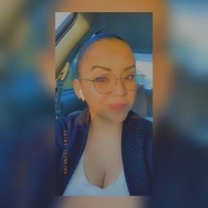 Meet your Posher, Starlyne